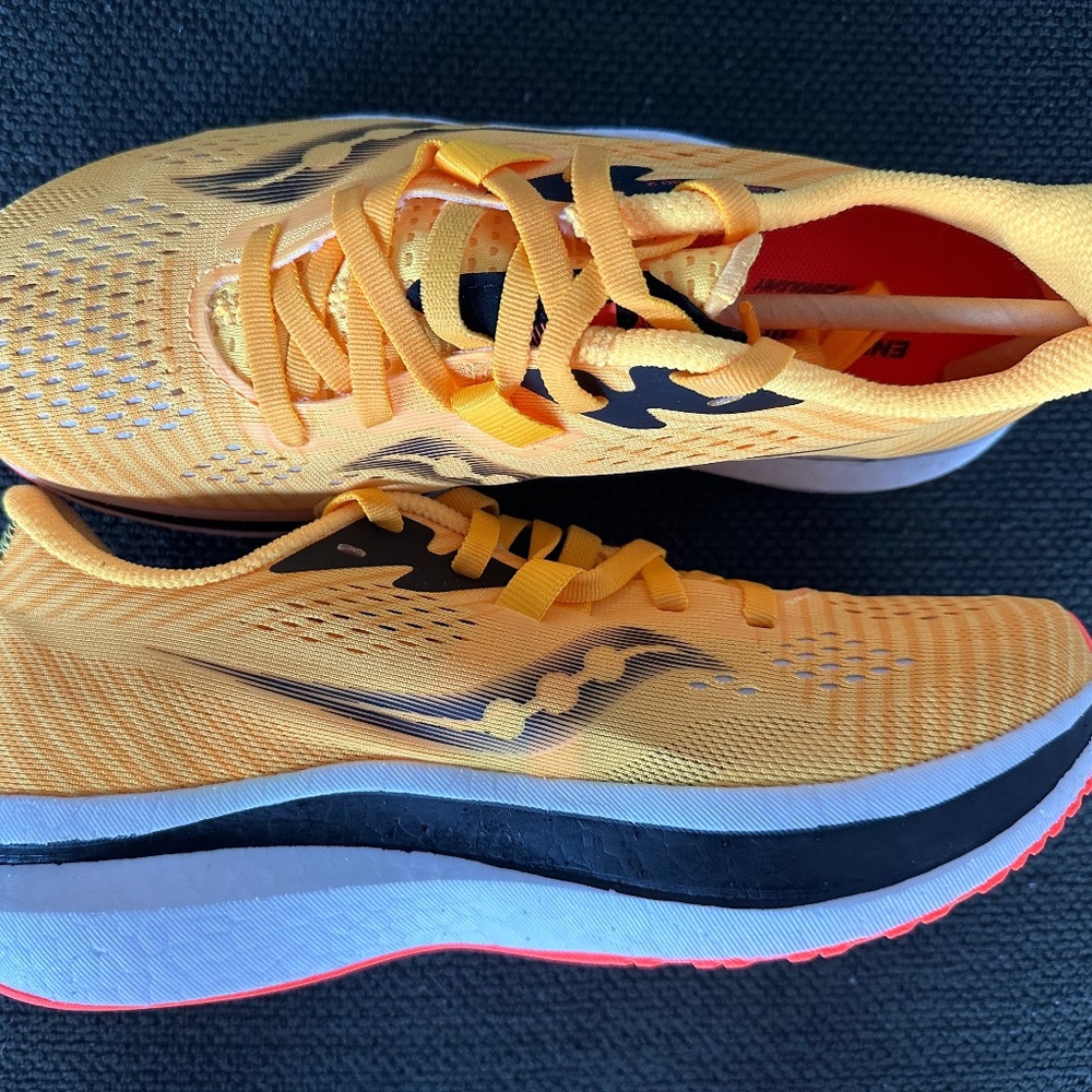 NWT Saucony Endorphin Pro 2 Running Shoes